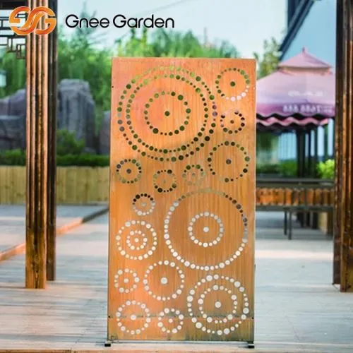 Schermi da giardino tagliato a laser corten
