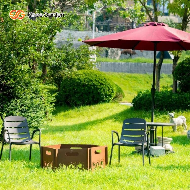 Moderno braciere da esterno in acciaio corten