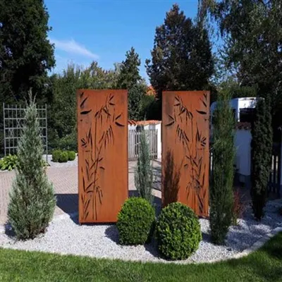 Schermo di recinzione Corten contemporaneo