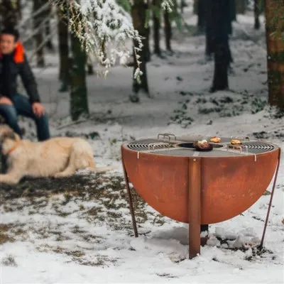 Griglia a carbone in acciaio corten